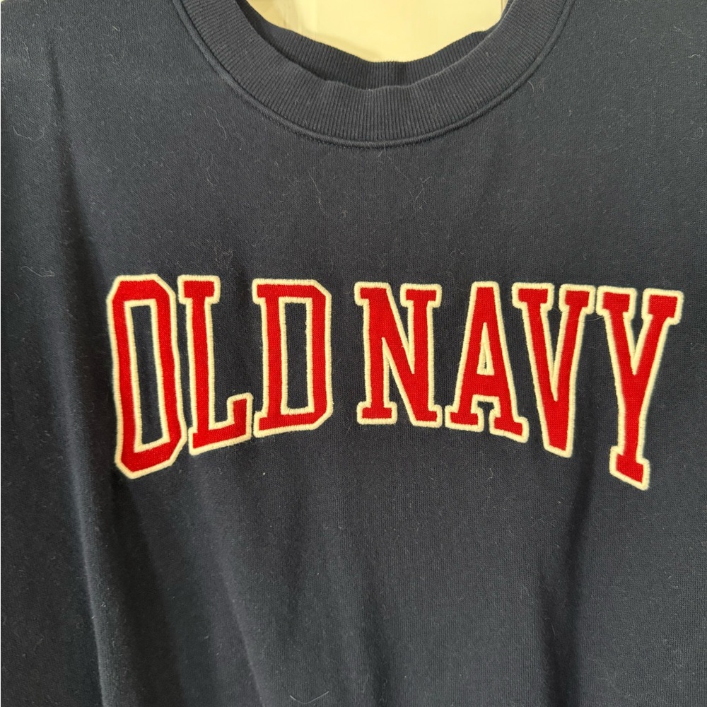XL cropped Old Navy crewneck - Picture 2 of 5